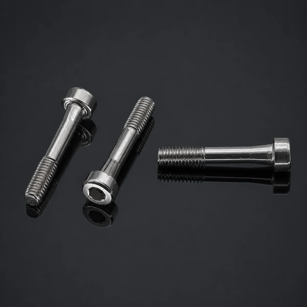 Customed Hex Head Machine Screw – product view 1