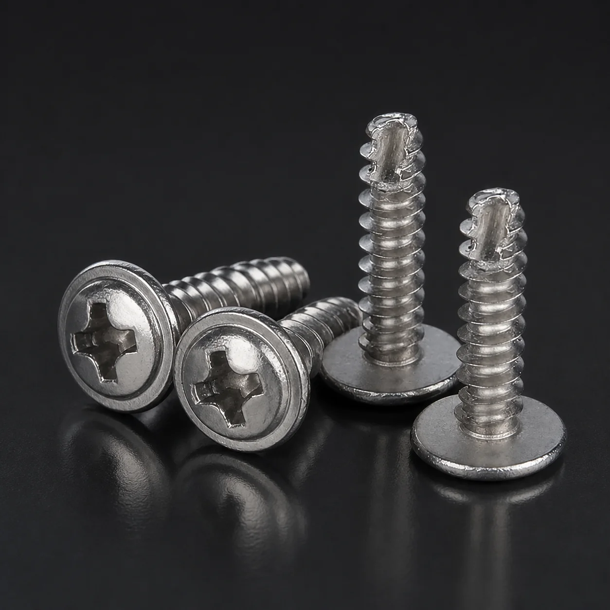 Round Washer Head Cutting Tail Self Tappling Screw – product view 1