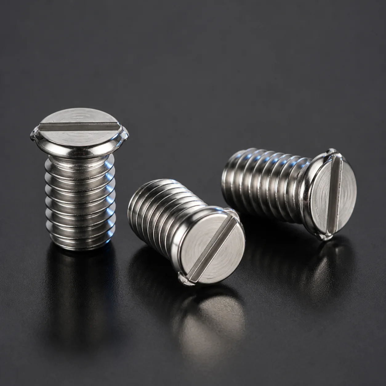 Slot Head Machine Screw – product view 1